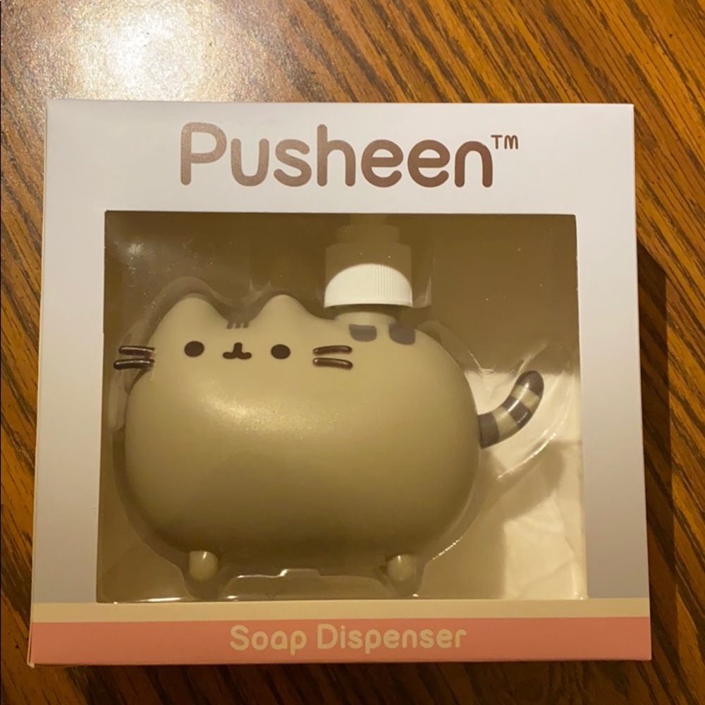 Pusheen Soap Dispenser